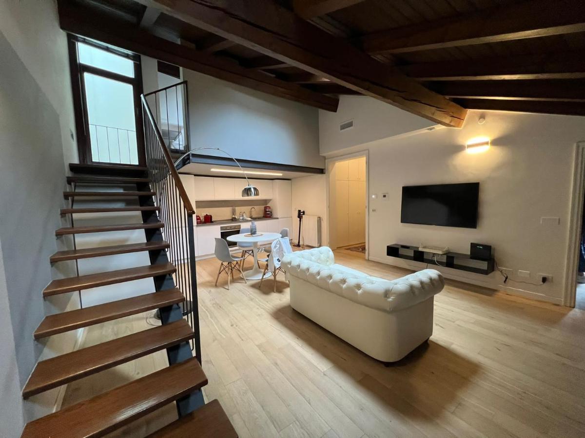 Ferienwohnung Il Salotto Sul Rio Mantua Exterior foto