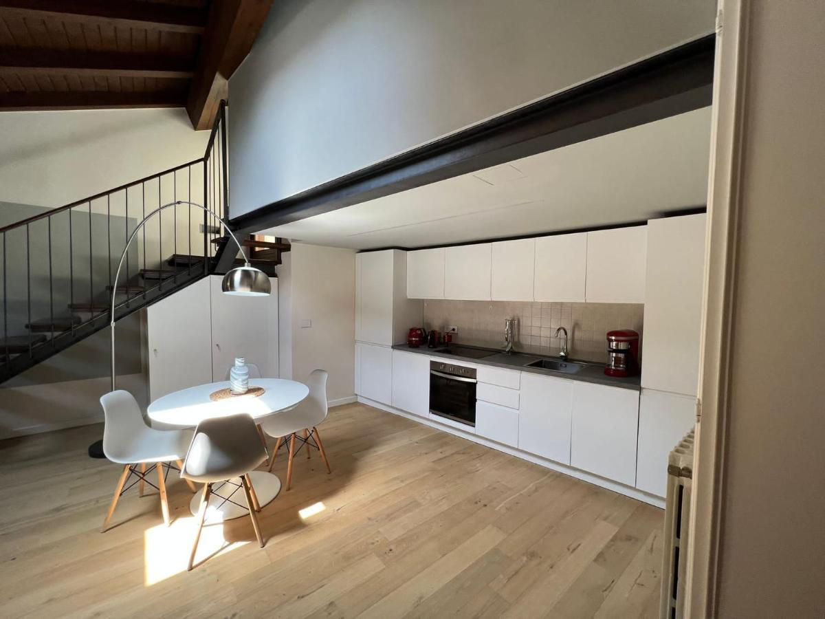 Ferienwohnung Il Salotto Sul Rio Mantua Exterior foto