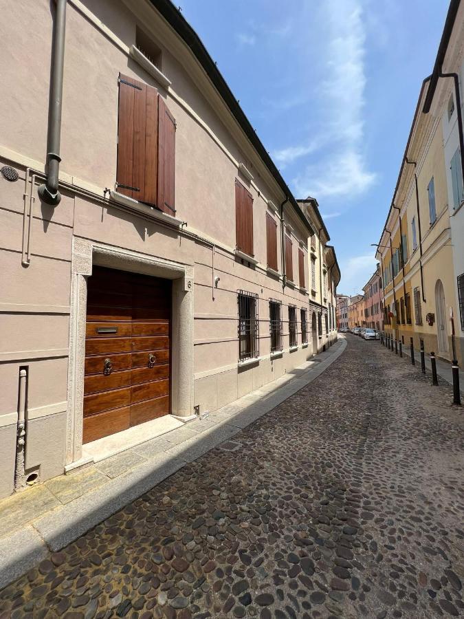 Ferienwohnung Il Salotto Sul Rio Mantua Exterior foto